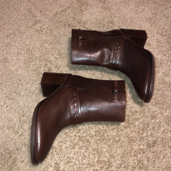 Aquatalia Evette Leather Pull-on Booties Size 9 - Picture 6 of 12